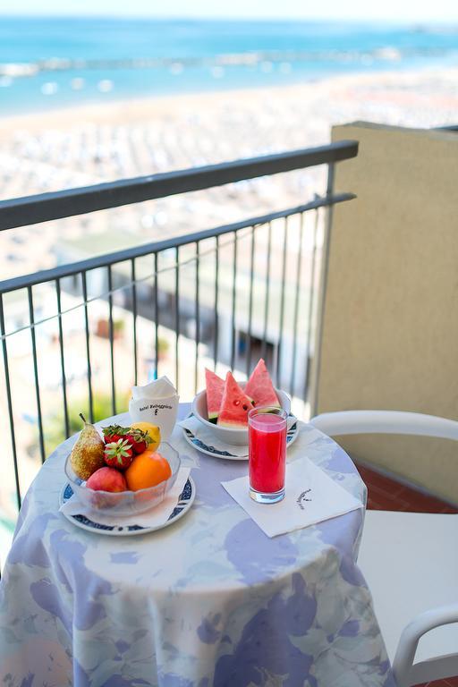 Hotel Belsoggiorno Католика Екстериор снимка